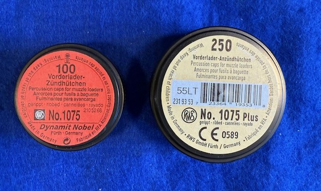 1075 Caps